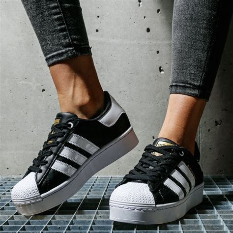 adidas superstar frauen schwarz|adidas superstars for women.